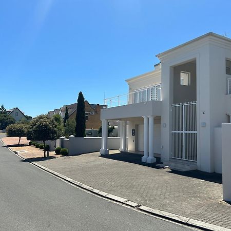 Fisante At Breakfast Beach Villa Hermanus Exterior photo